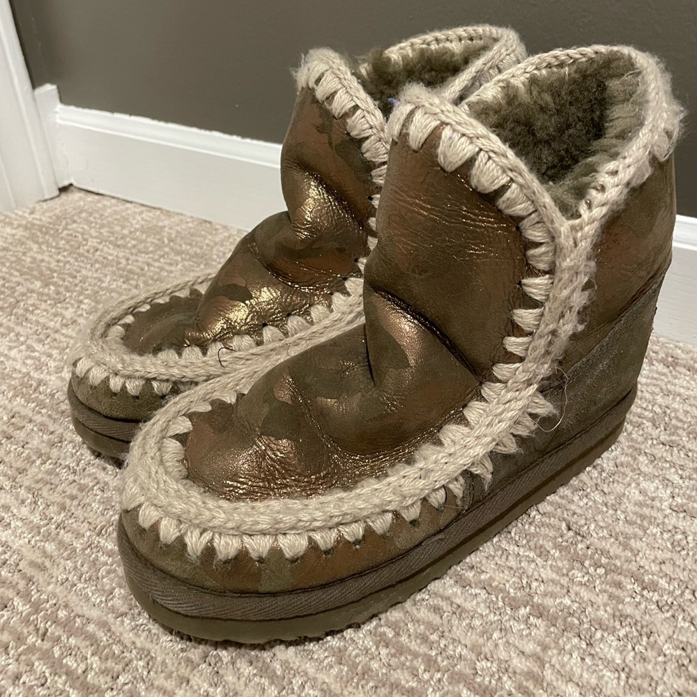 Mou Booties - Metallic Camouflage